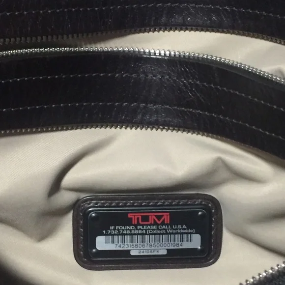 Trade/offer? - TUMI crossbody/shoulder bag. Unisex GUC - Picture 9 of 14